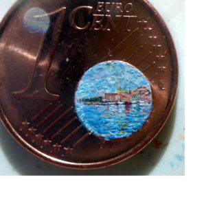 Stefano Busonero: Una marina di Porto Santo Stefano dipinta sul globo terracqueo di un centesimo di euro
